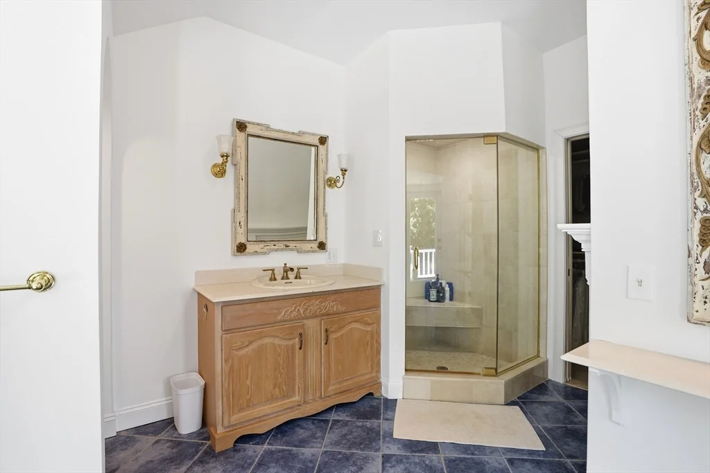4 bed, 3 bath apartment for rent at 39 Black Horse Ln Unit 39, Cohasset — photo 21 of 37
