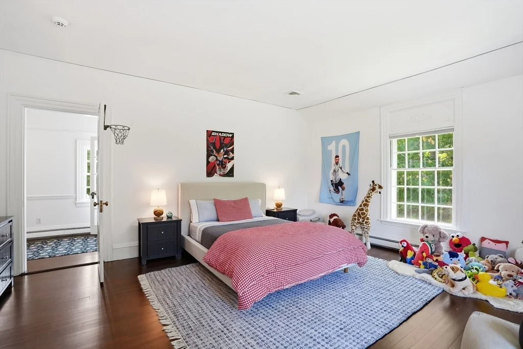 4 bed, 3 bath apartment for rent at 39 Black Horse Ln Unit 39, Cohasset — photo 26 of 37