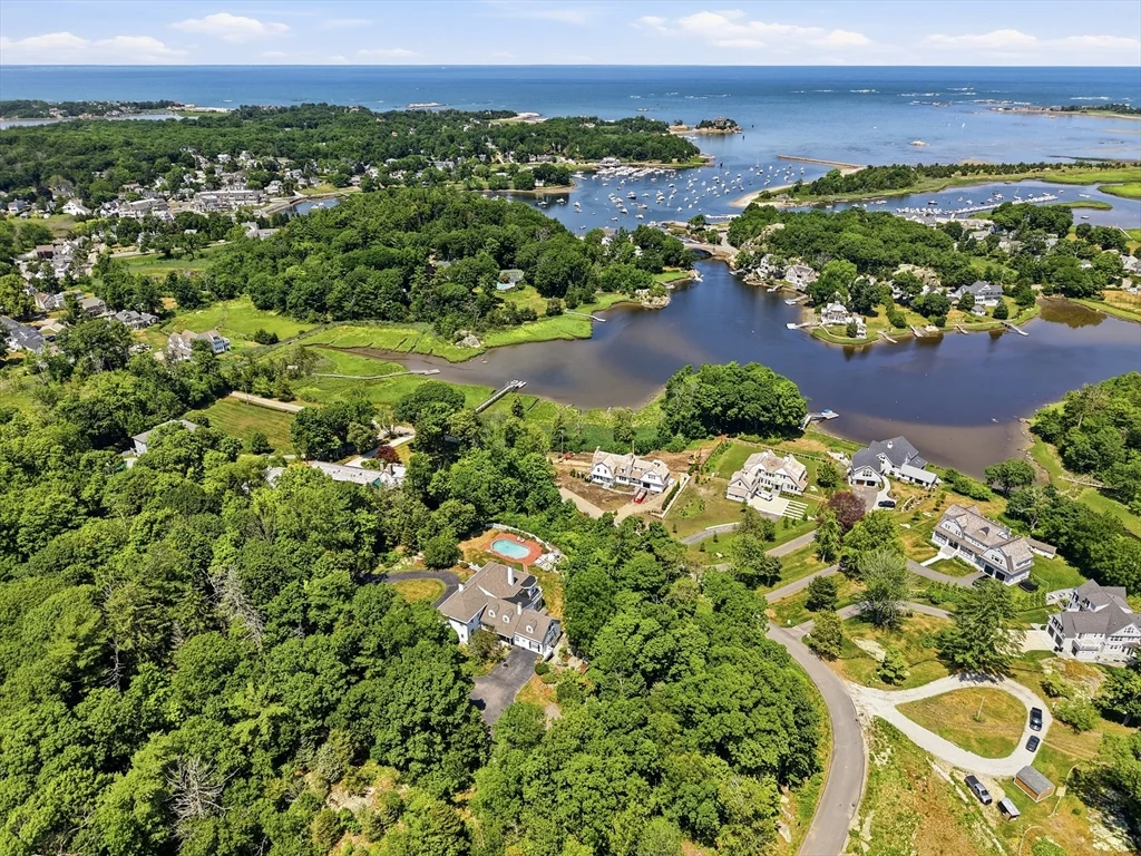 4 bed, 3 bath apartment for rent at 39 Black Horse Ln Unit 39, Cohasset — photo 36 of 37