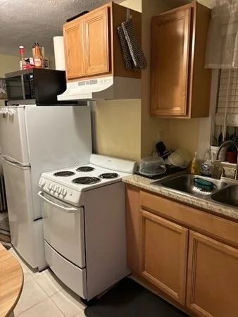1 bed, 1 bath apartment for rent at 39 Broadway St Unit 3, Westford — photo 2 of 6