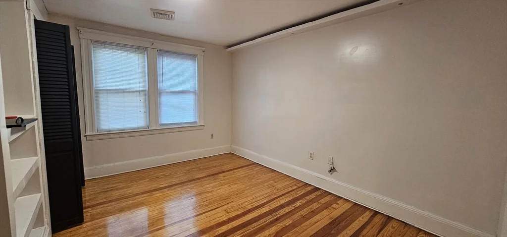 2 bed, 1 bath apartment for rent at 39 Brook St Unit 2, Webster — photo 4 of 8