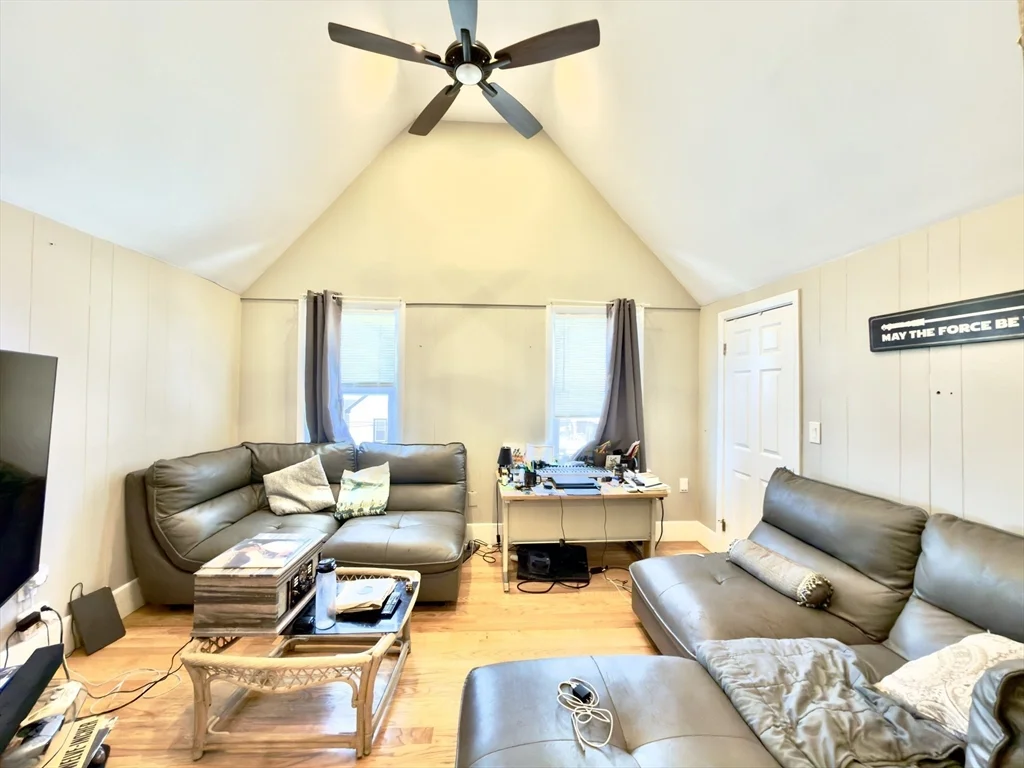 2 bed, 1 bath apartment for rent at 39 Bucknam Unit 3, Everett — photo 10 of 12