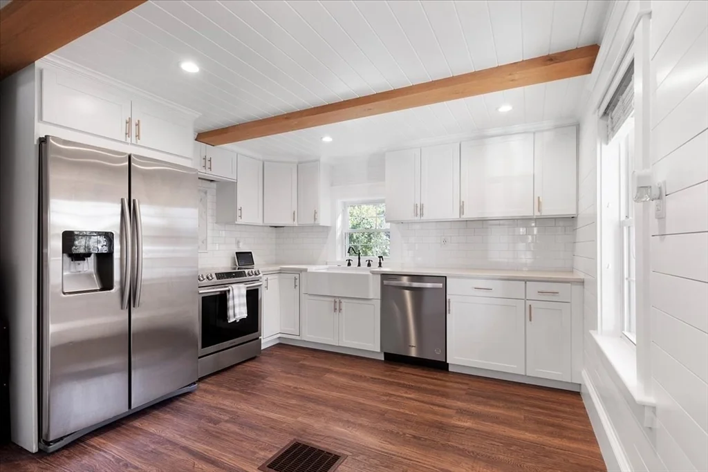 2 bed, 1 bath apartment for rent at 39 Burley St, Danvers — photo 7 of 14