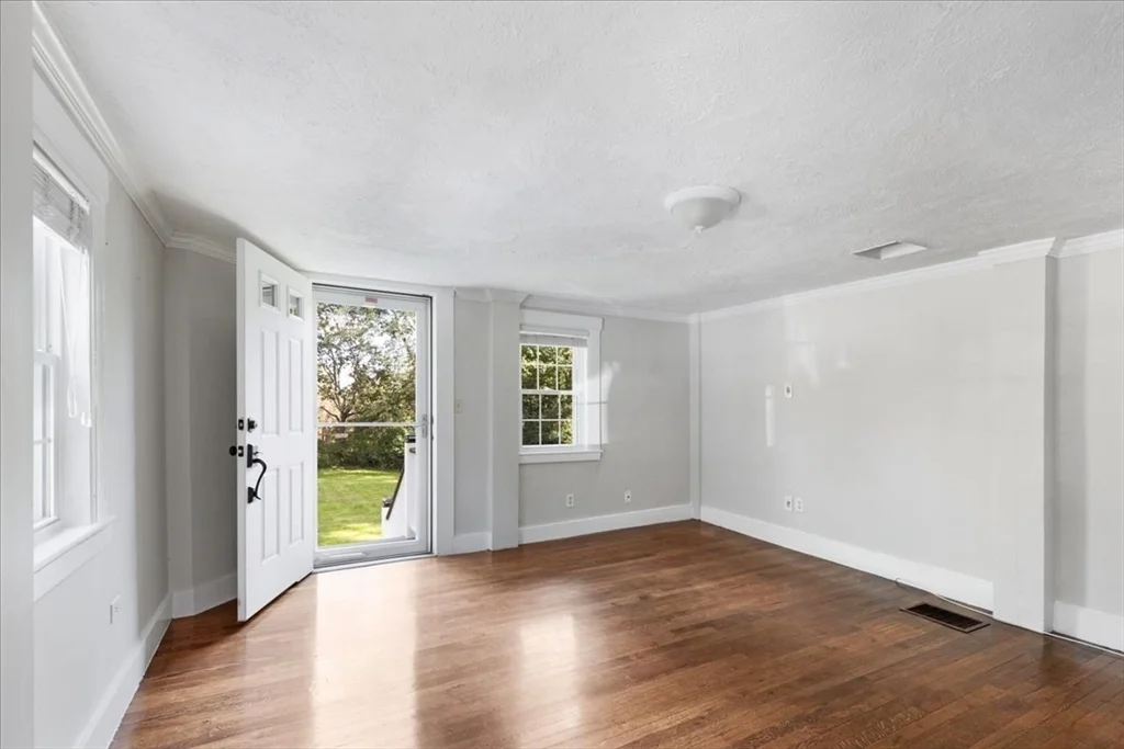 2 bed, 1 bath apartment for rent at 39 Burley St, Danvers — photo 8 of 14