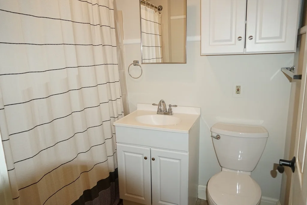 2 bed, 1 bath apartment for rent at 39 Burt St Unit 1, Berkley — photo 19 of 19
