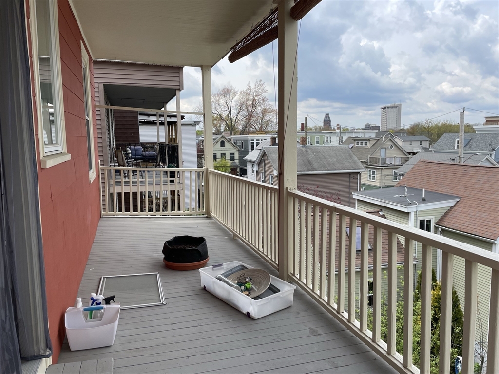3 bed, 1 bath apartment for rent at 39 Calvin St Unit 3, Ward Two — photo 8 of 11