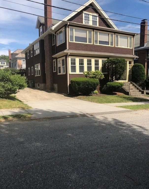 2 bed, 1 bath apartment for rent at 39 Carver Rd Unit 1, Watertown — photo 1 of 11