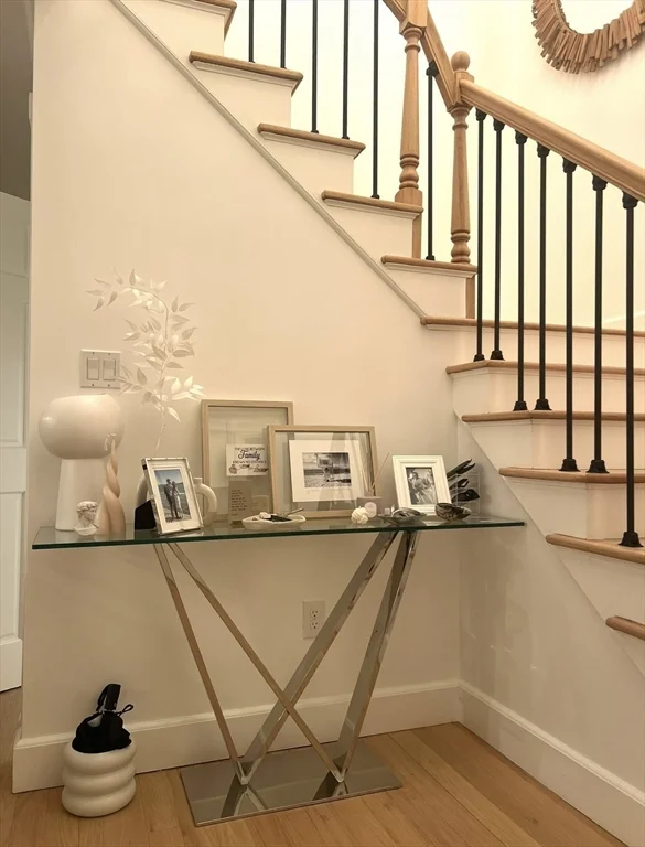 3 bed, 2 bath apartment for rent at 39 Castle Rd, Nahant — photo 18 of 30