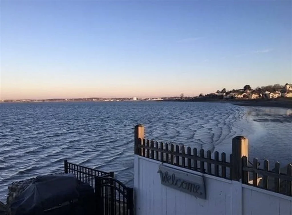 3 bed, 2 bath apartment for rent at 39 Castle Rd, Nahant — photo 11 of 30