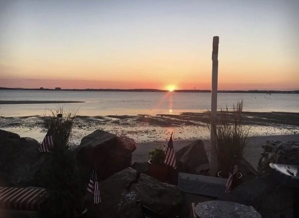 3 bed, 2 bath apartment for rent at 39 Castle Rd, Nahant — photo 10 of 30