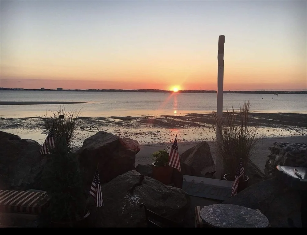 3 bed, 2 bath apartment for rent at 39 Castle Rd, Nahant — photo 2 of 30