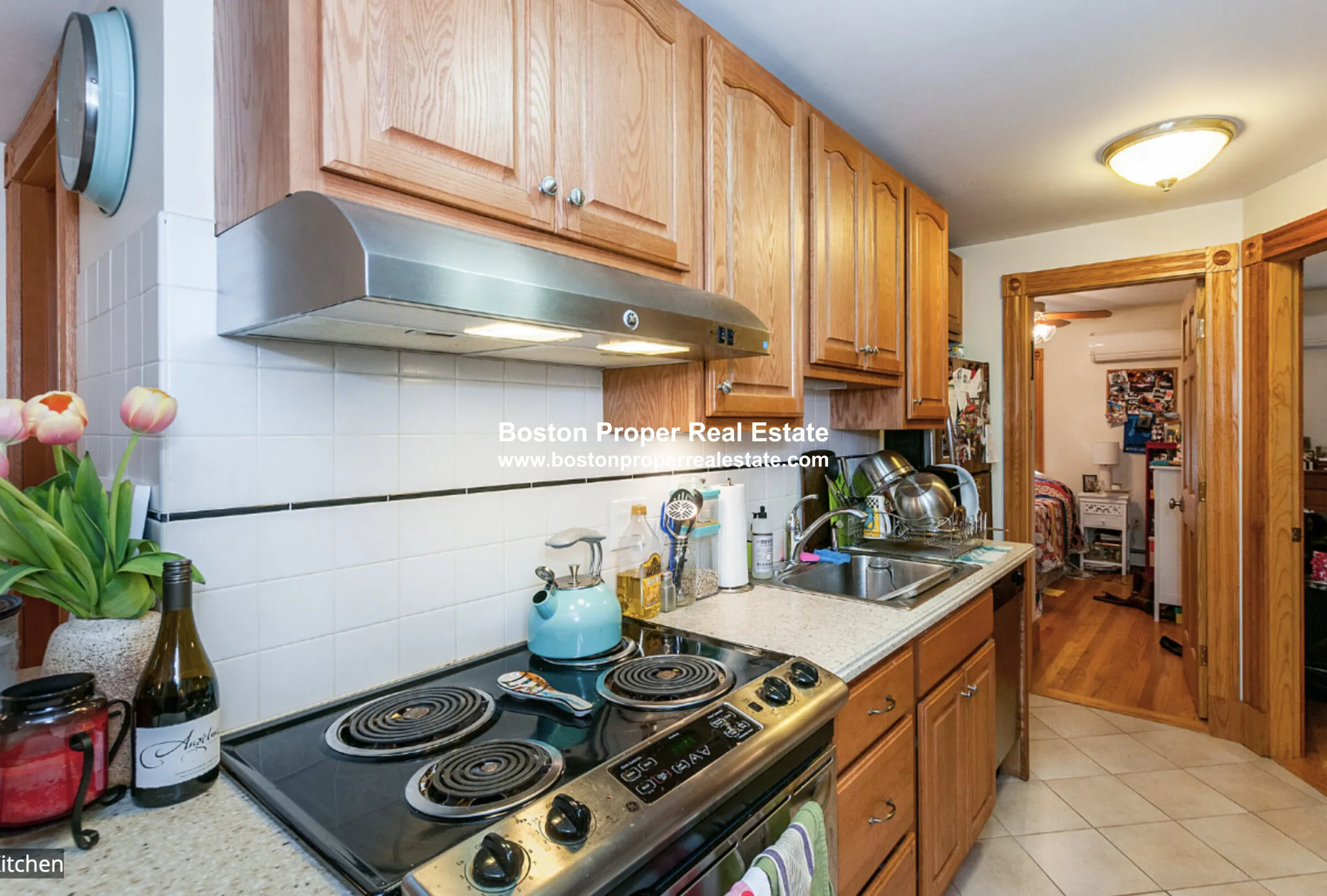 3 bed, 1 bath apartment for rent at 39 Charles St Unit 4, Beacon Hill — photo 4 of 12