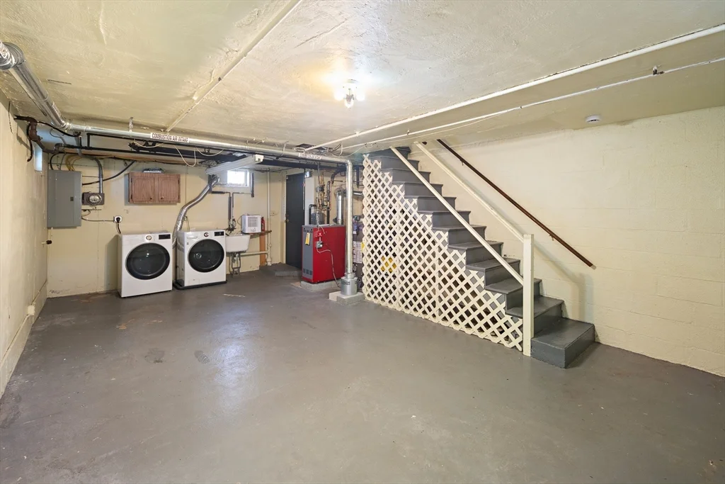 1 bed, 1 bath apartment for rent at 39 Charlesbank Rd Unit 39, Newton Corner — photo 18 of 21