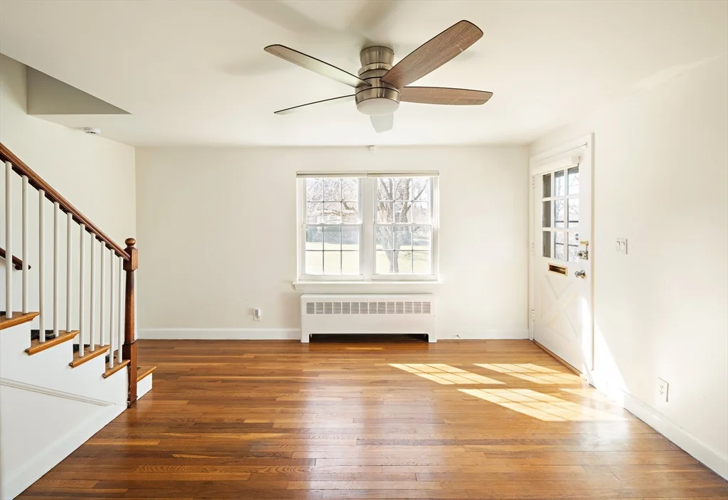 1 bed, 1 bath apartment for rent at 39 Charlesbank Rd Unit 39, Newton Corner — photo 3 of 21