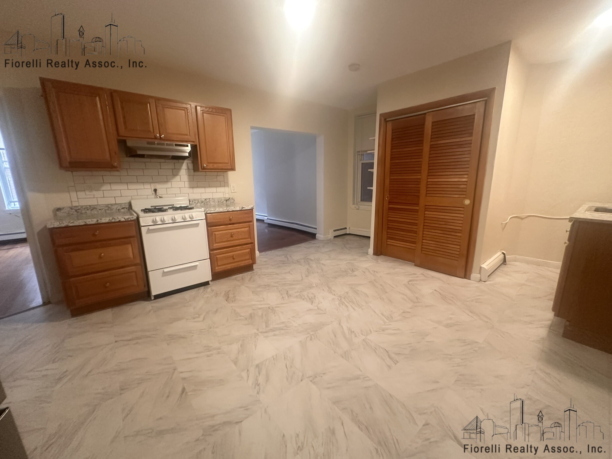 1.5 bed, 1 bath apartment for rent at 39 Charter St Unit 3F, North End — photo 1 of 8