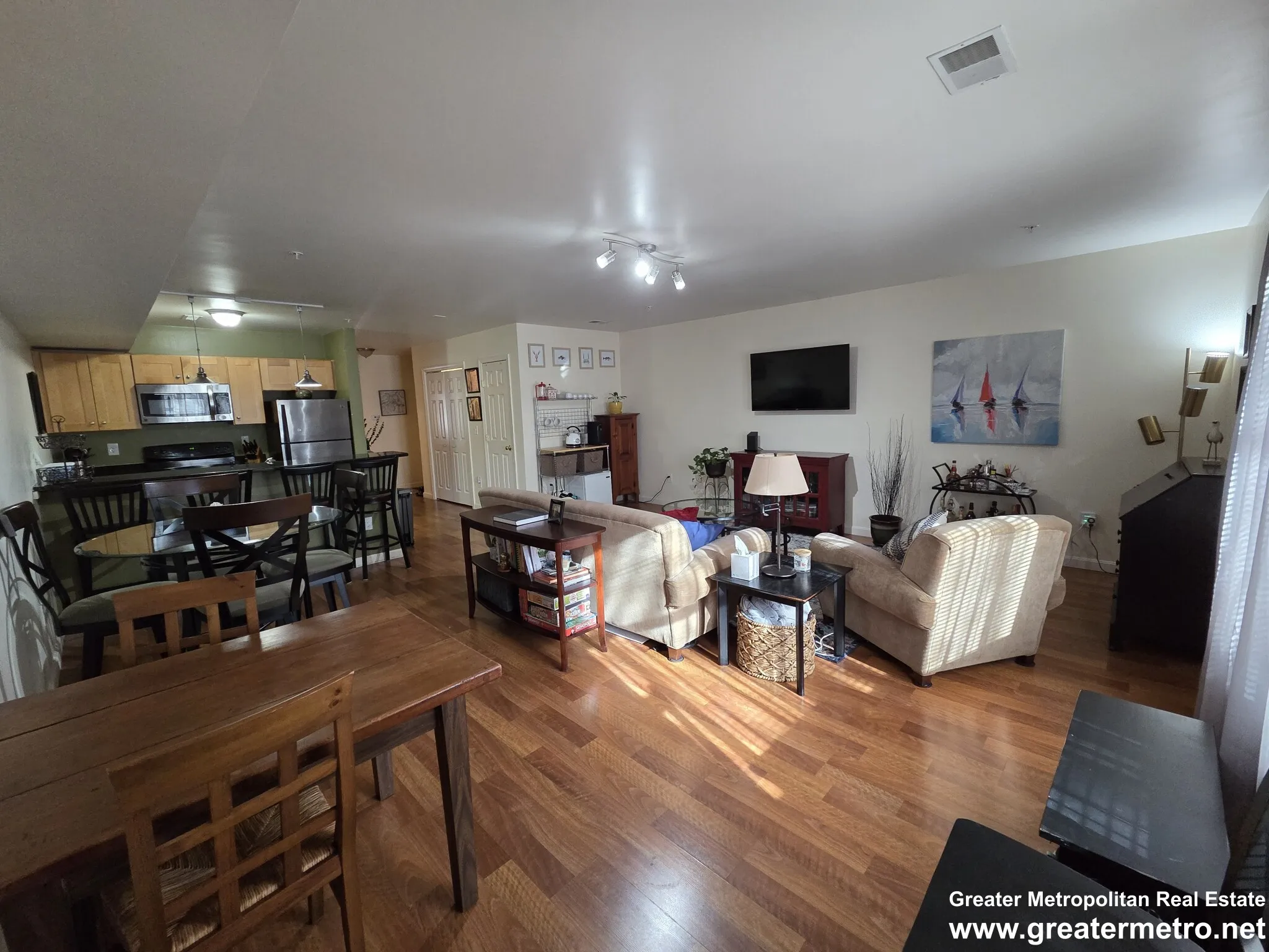 2 bed, 1 bath apartment for rent at 39 Chelsea St Unit 3, East Boston — photo 4 of 17