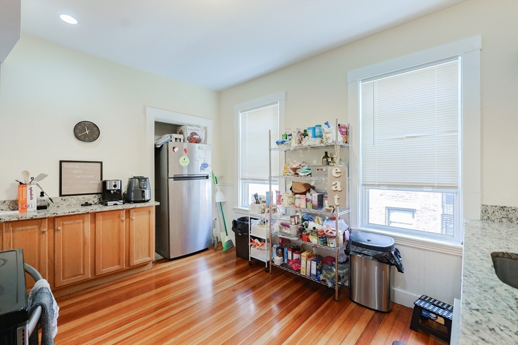 4 bed, 2 bath apartment for rent at 39 Chester Unit 3, Allston — photo 3 of 12
