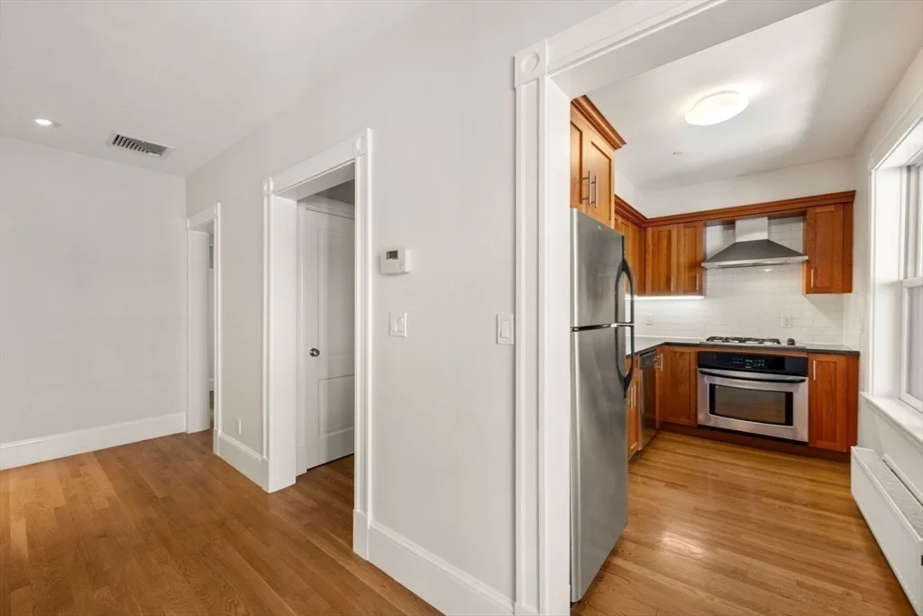 1 bed, 1 bath apartment for rent at 39 Clarendon St Unit 2, South End — photo 12 of 30
