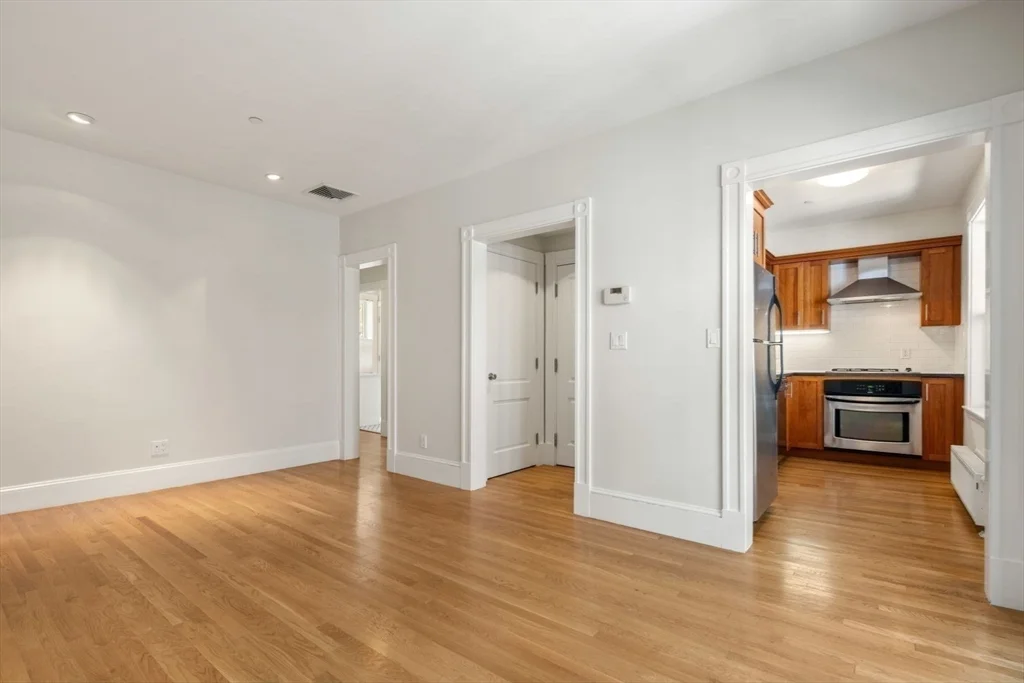 1 bed, 1 bath apartment for rent at 39 Clarendon St Unit 2, South End — photo 18 of 30
