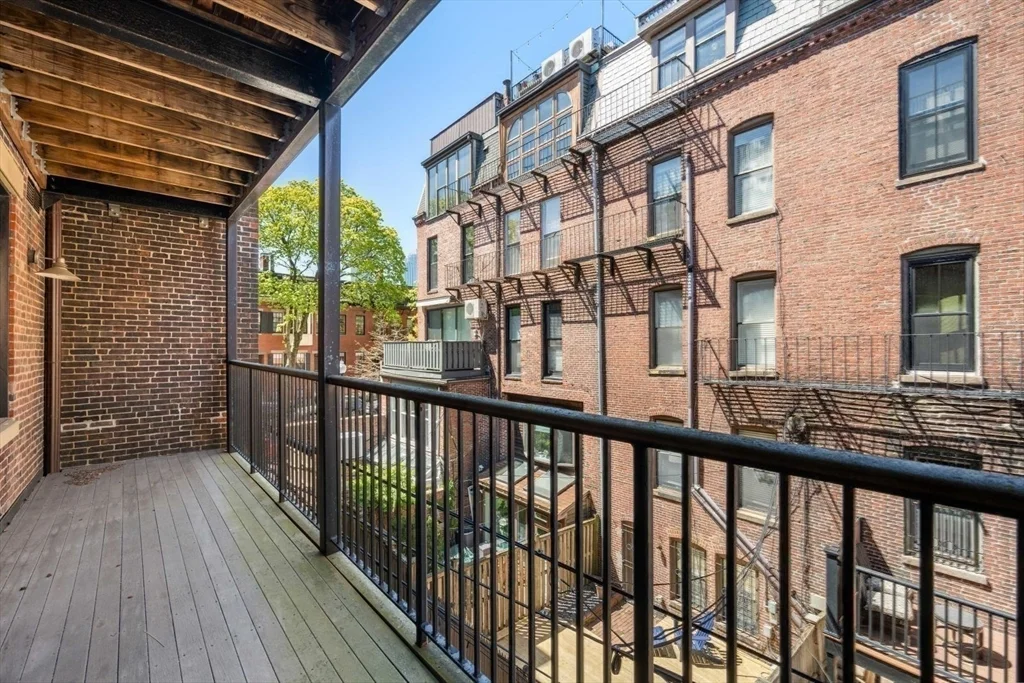 1 bed, 1 bath apartment for rent at 39 Clarendon St Unit 2, South End — photo 3 of 30