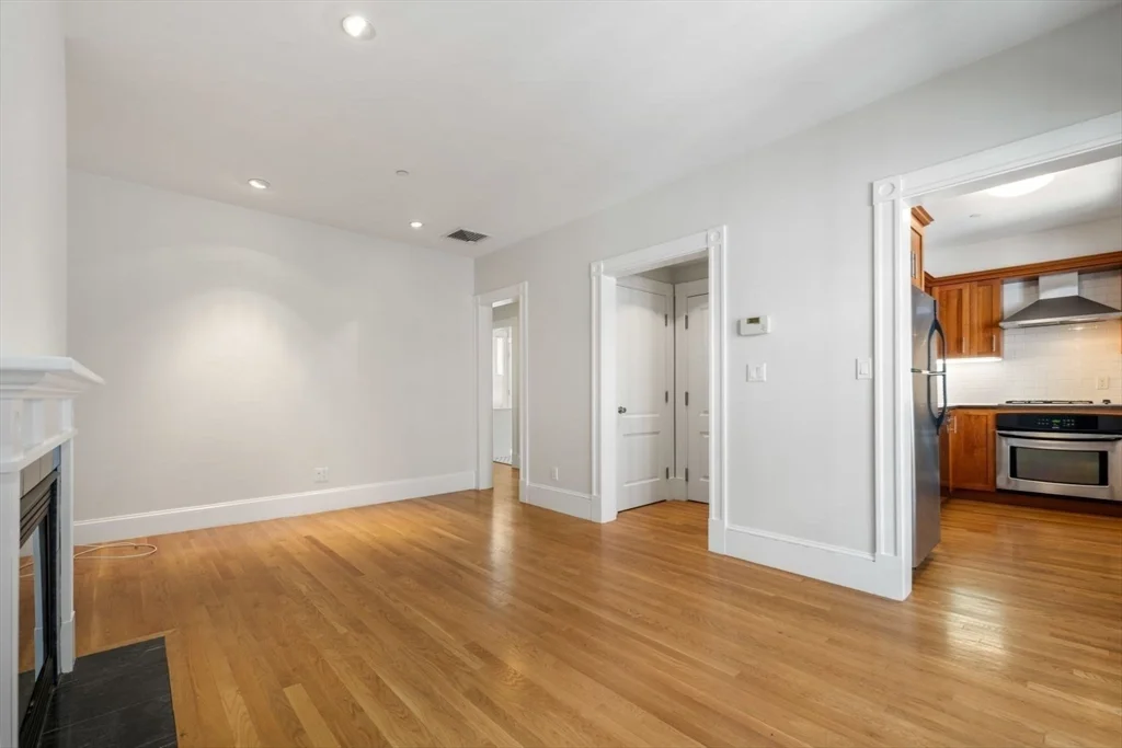 1 bed, 1 bath apartment for rent at 39 Clarendon St Unit 2, South End — photo 11 of 30