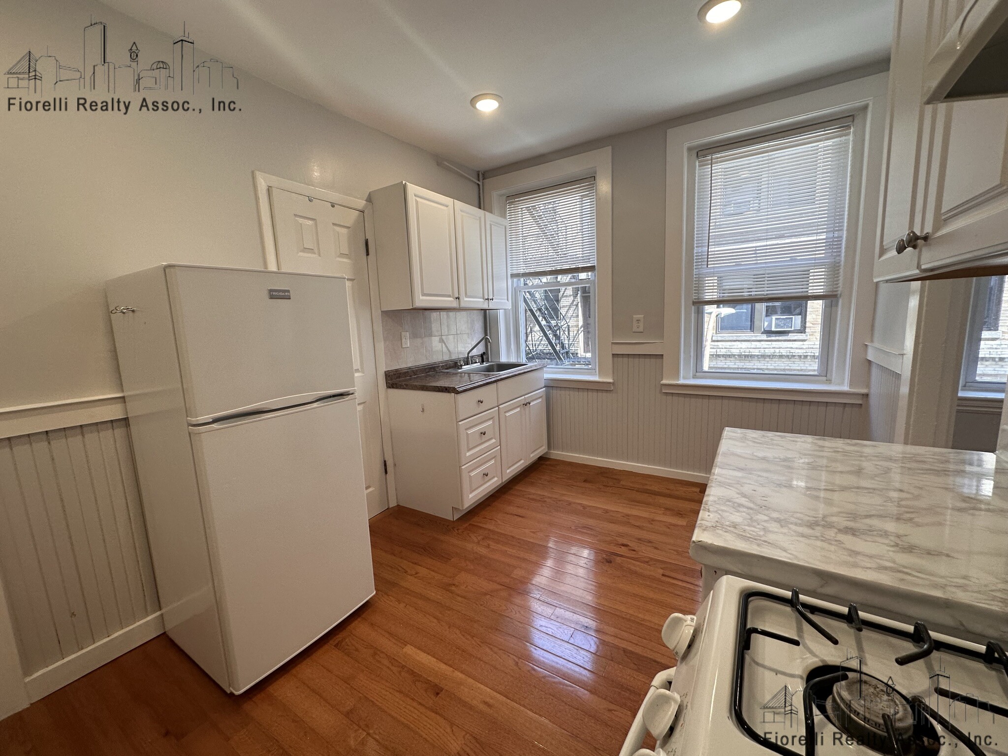 2 bed, 1 bath apartment for rent at 39 Clark St Unit 22, North End — photo 2 of 12