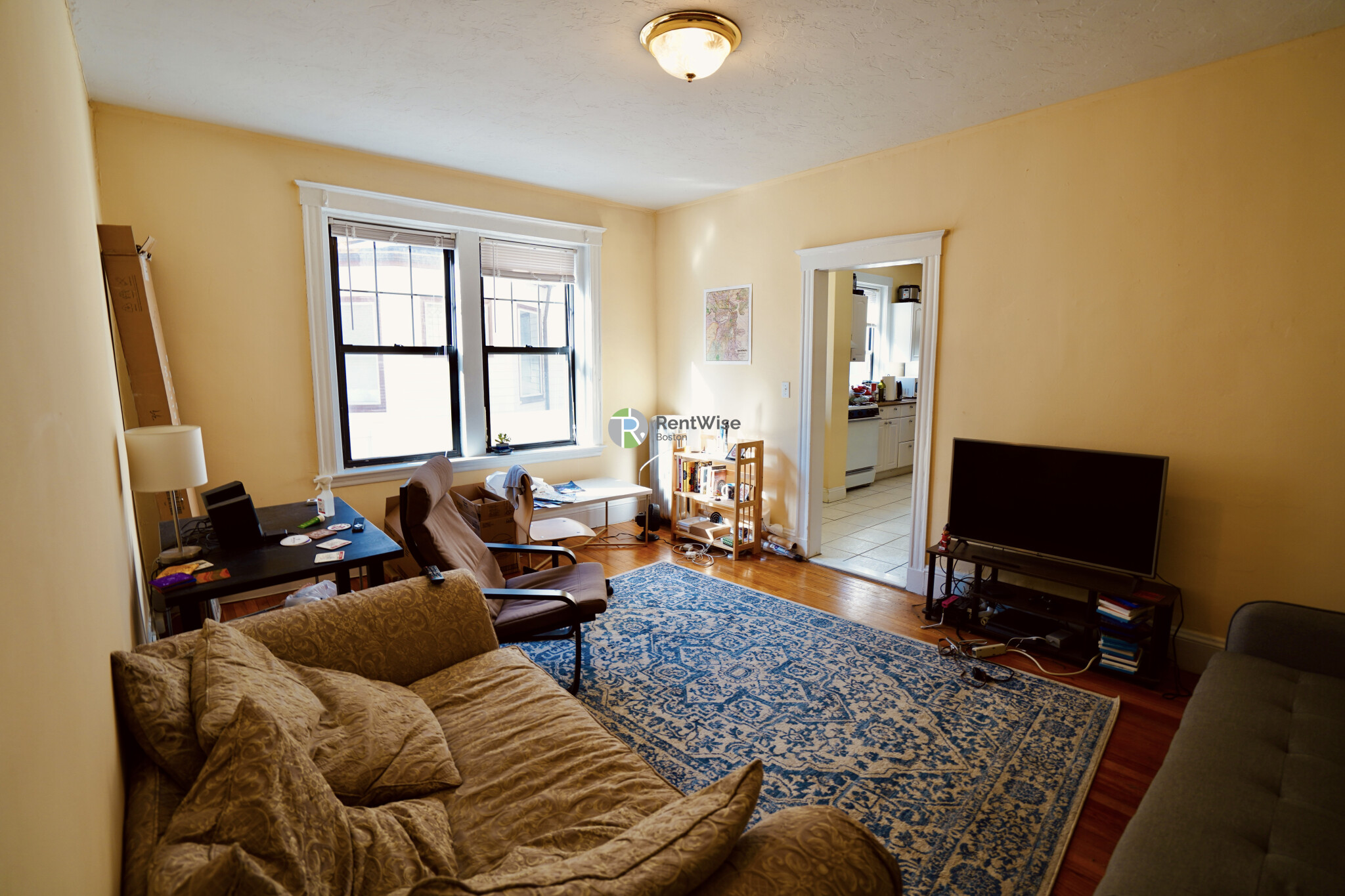 3 bed, 1 bath apartment for rent at 39 Clinton St Unit 1, Mid-Cambridge