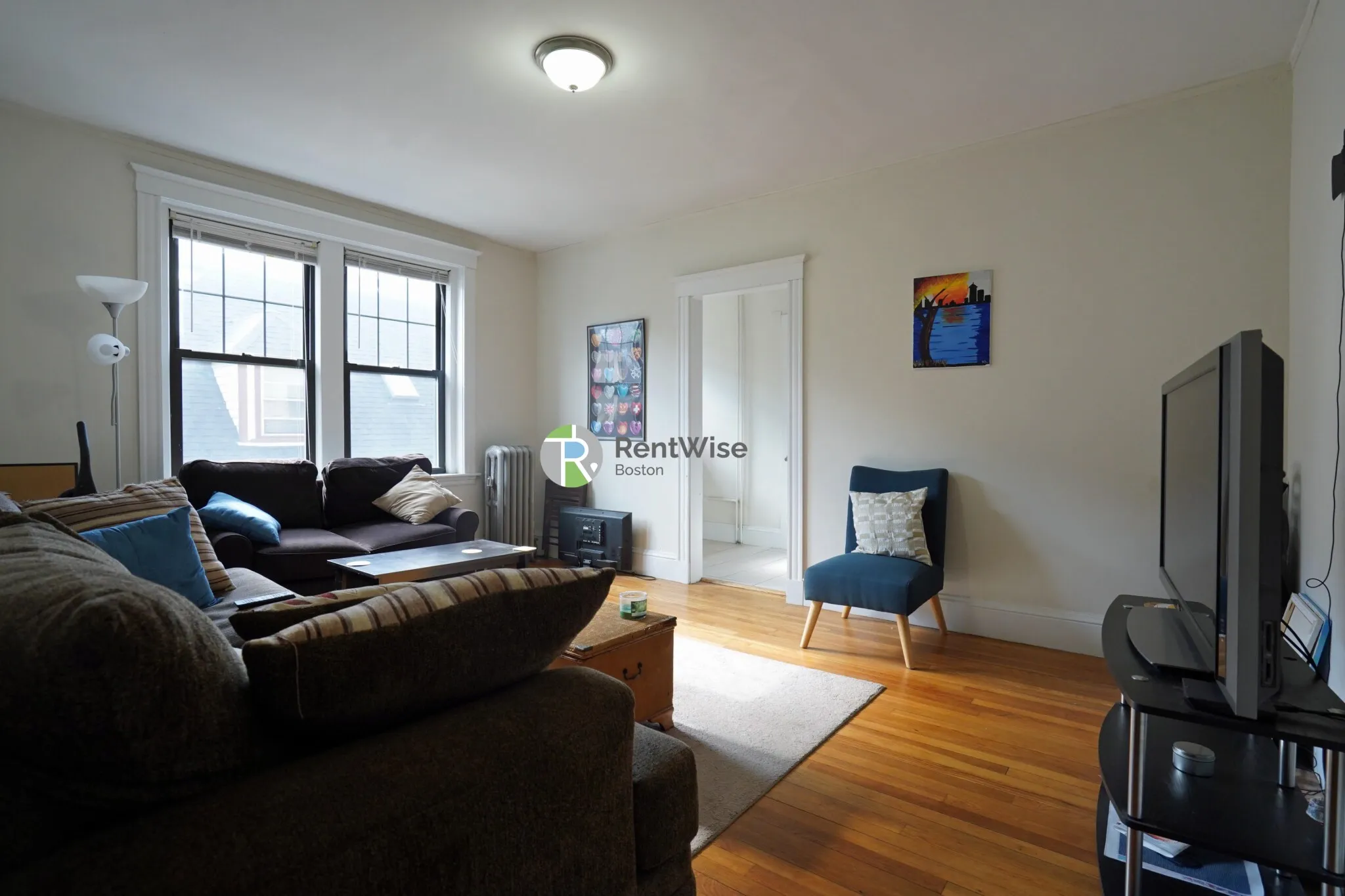 3 bed, 1 bath apartment for rent at 39 Clinton St Unit 3, Mid-Cambridge — photo 2 of 32