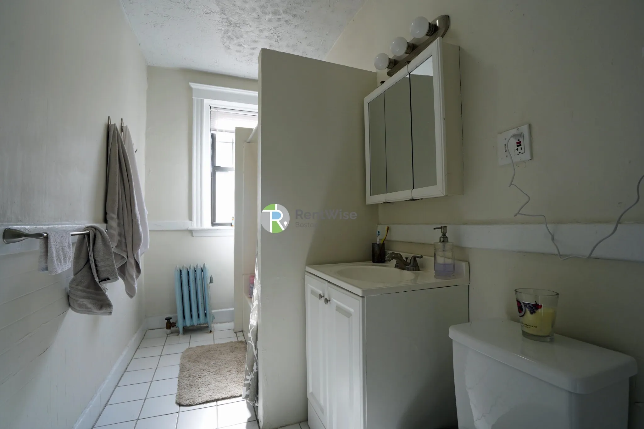 3 bed, 1 bath apartment for rent at 39 Clinton St Unit 3, Mid-Cambridge — photo 19 of 32