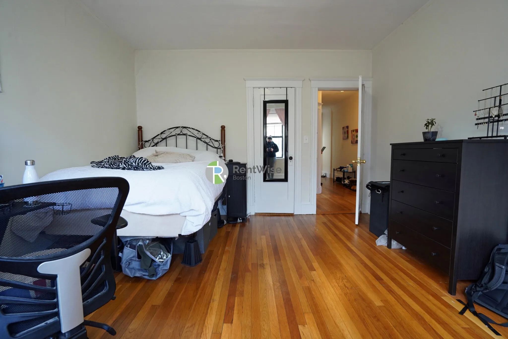 3 bed, 1 bath apartment for rent at 39 Clinton St Unit 3, Mid-Cambridge — photo 18 of 32