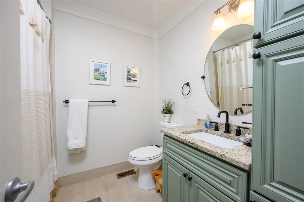 4 bed, 3 bath apartment for rent at 39 Coffey St Unit 2, Dorchester — photo 22 of 32