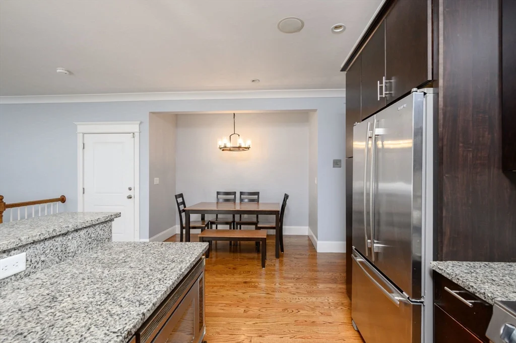 4 bed, 3 bath apartment for rent at 39 Coffey St Unit 2, Dorchester — photo 4 of 32