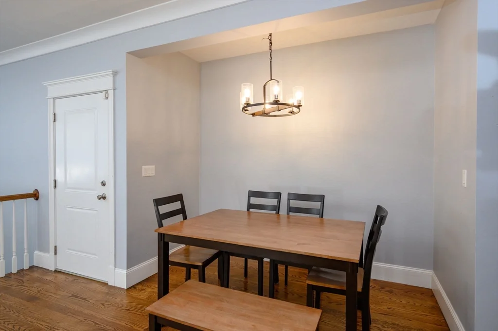 4 bed, 3 bath apartment for rent at 39 Coffey St Unit 2, Dorchester — photo 7 of 32