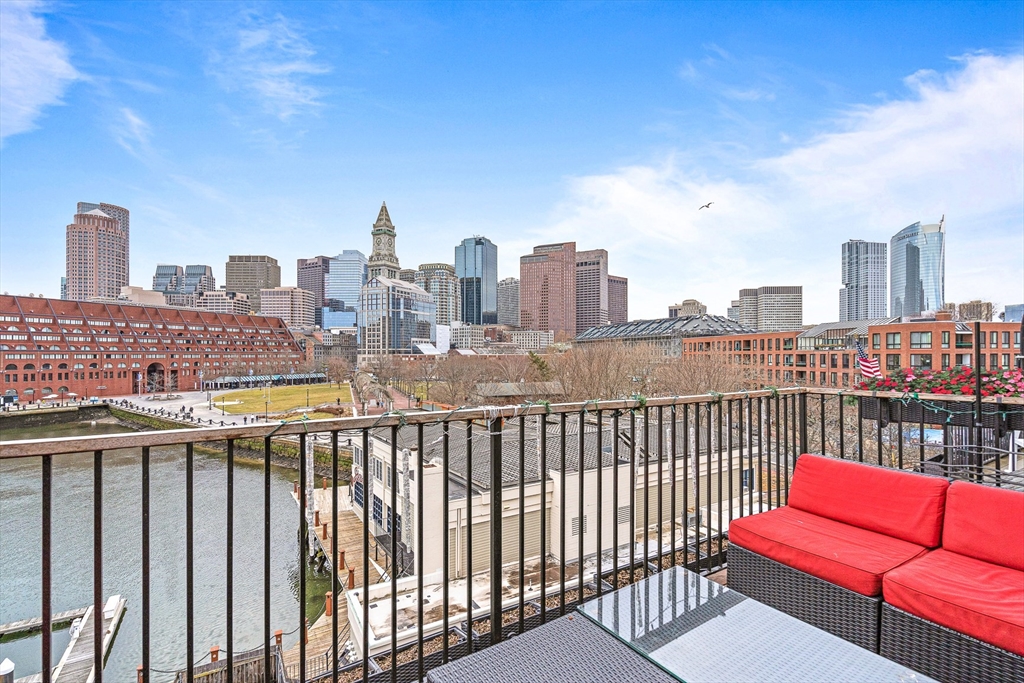2 bed, 2 bath apartment for rent at 39 Commercial Wharf Unit 7, Waterfront — photo 4 of 28