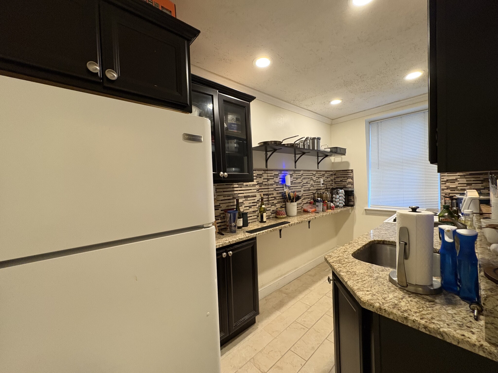 1 bed, 1 bath apartment for rent at 39 Commonwealth Ave Unit 12, Chestnut Hill — photo 3 of 12