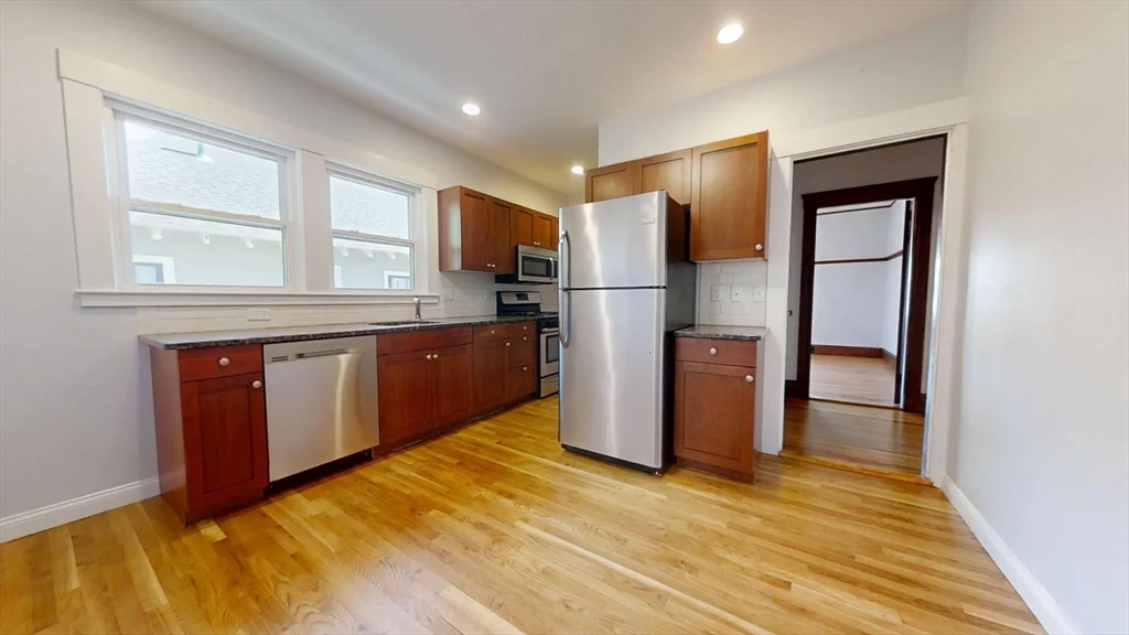 2 bed, 1 bath apartment for rent at 39 Commonwealth Rd Unit 39, East Watertown — photo 8 of 14