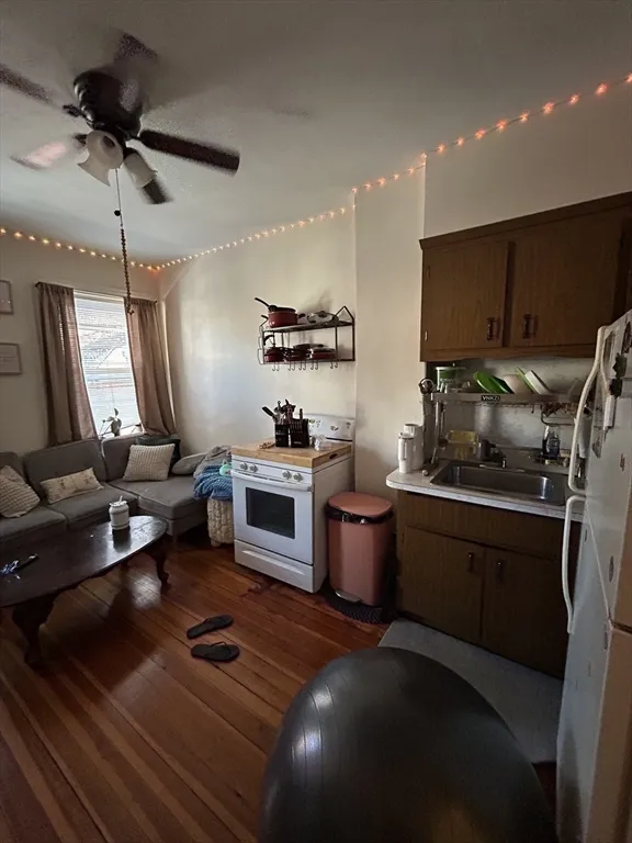 1 bed, 1 bath apartment for rent at 39 Cooper St Unit 2, North End — photo 1 of 18