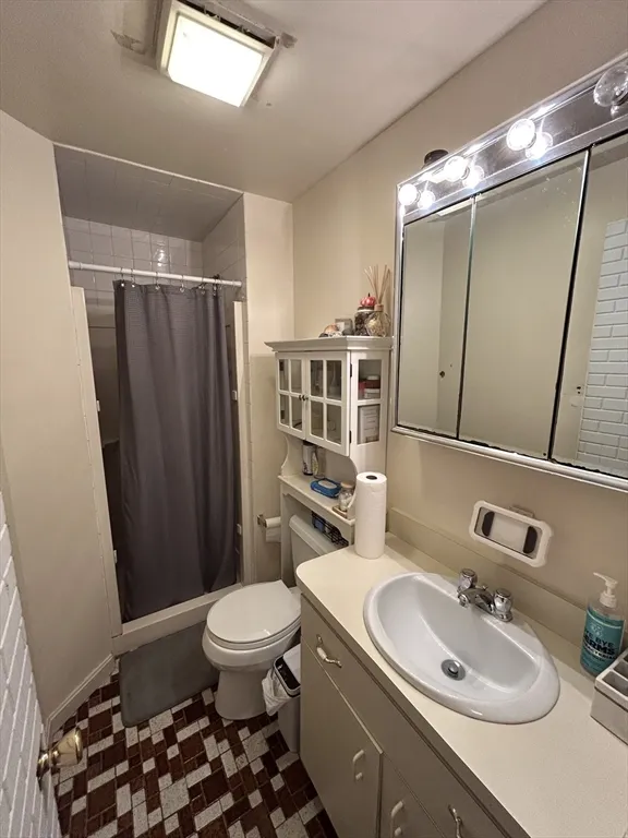1 bed, 1 bath apartment for rent at 39 Cooper St Unit 2, North End — photo 18 of 18