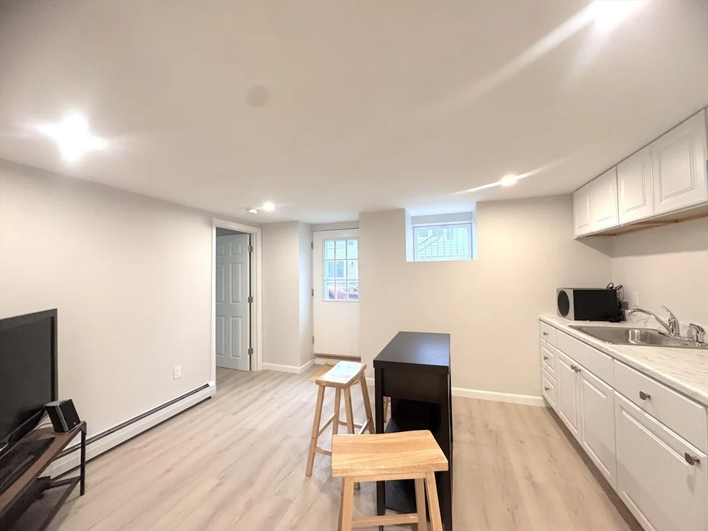 2 bed, 1 bath apartment for rent at 39 Cottage St Unit 1, Stoneham — photo 4 of 24