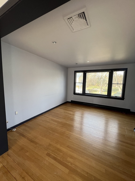 3 bed, 1 bath apartment for rent at 39 Crane Ave Unit 39, Maynard — photo 7 of 19