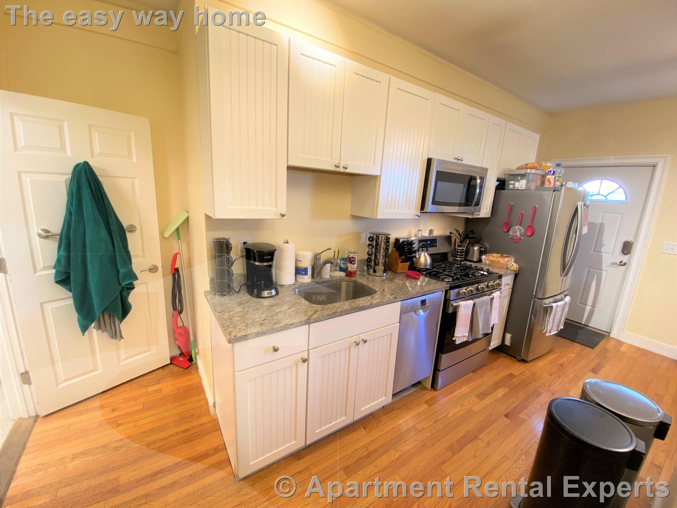Studio bed, 1 bath apartment for rent at 39 Cross St, East Somerville
