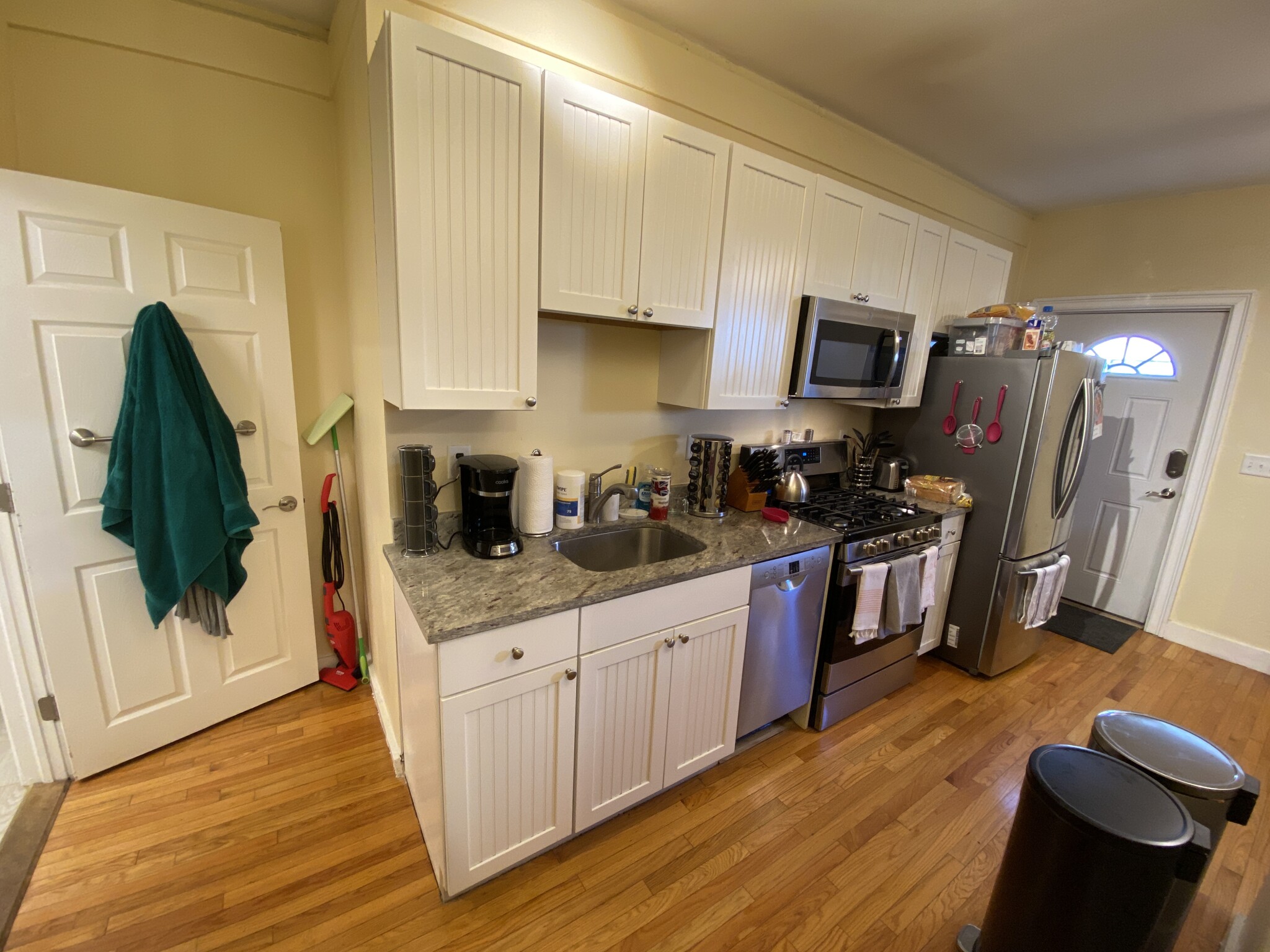 Studio bed, 1 bath apartment for rent at 39 Cross St Unit K, East Somerville — photo 3 of 18