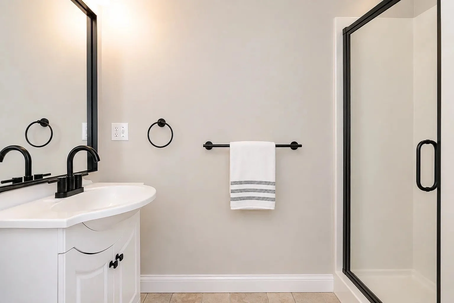 3 bed, 2 bath apartment for rent at 39 Curve St Unit 39, Dedham — photo 15 of 26