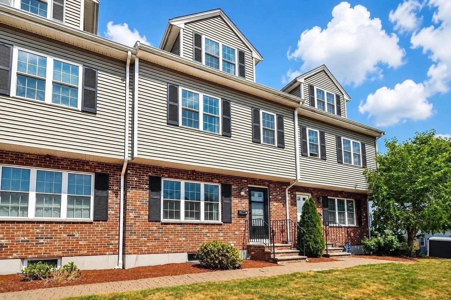 3 bed, 2 bath apartment for rent at 39 Curve St Unit 39, Dedham — photo 20 of 26