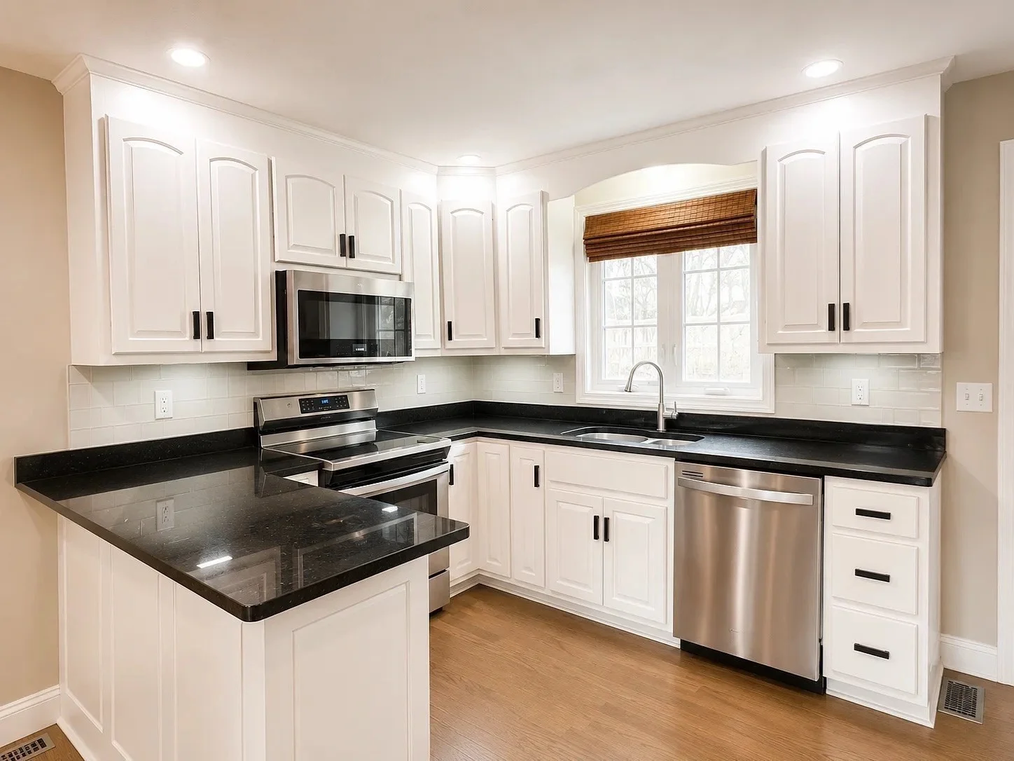 3 bed, 2 bath apartment for rent at 39 Curve St Unit 39, Dedham — photo 17 of 26