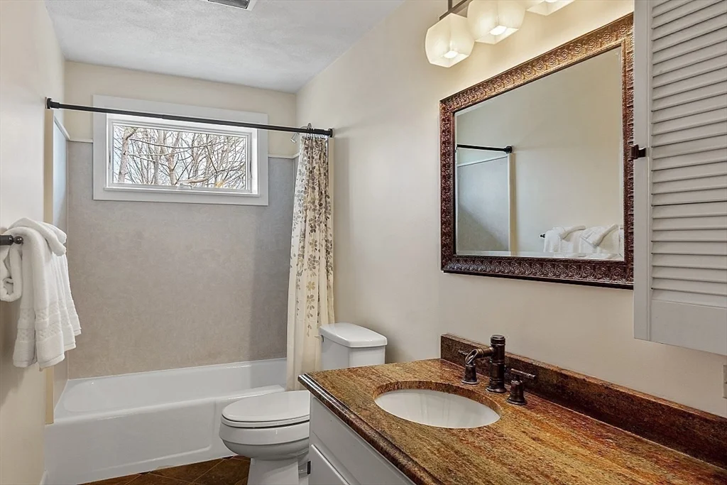 1 bed, 4+ bath apartment for rent at 39 Decatur St Unit WINTER, East Gloucester — photo 19 of 38