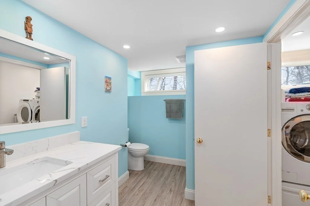1 bed, 4+ bath apartment for rent at 39 Decatur St Unit WINTER, East Gloucester — photo 30 of 38