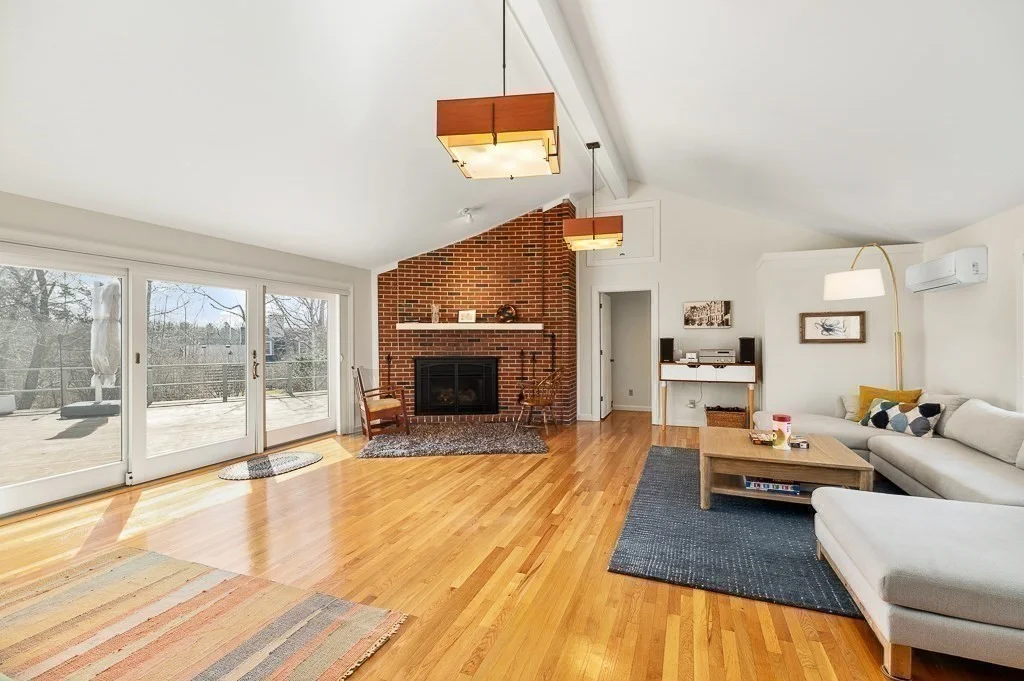 1 bed, 4+ bath apartment for rent at 39 Decatur St Unit WINTER, East Gloucester — photo 9 of 38