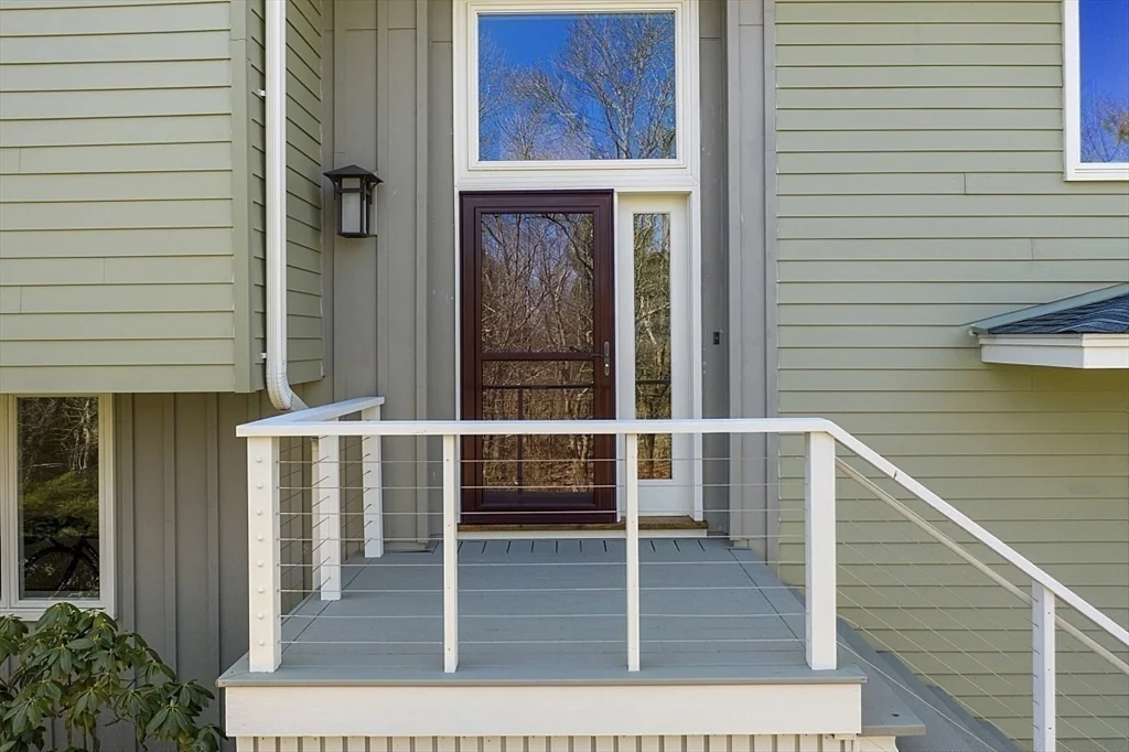 1 bed, 4+ bath apartment for rent at 39 Decatur St Unit WINTER, East Gloucester — photo 2 of 38