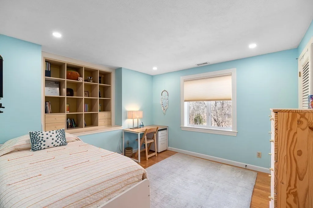1 bed, 4+ bath apartment for rent at 39 Decatur St Unit WINTER, East Gloucester — photo 18 of 38